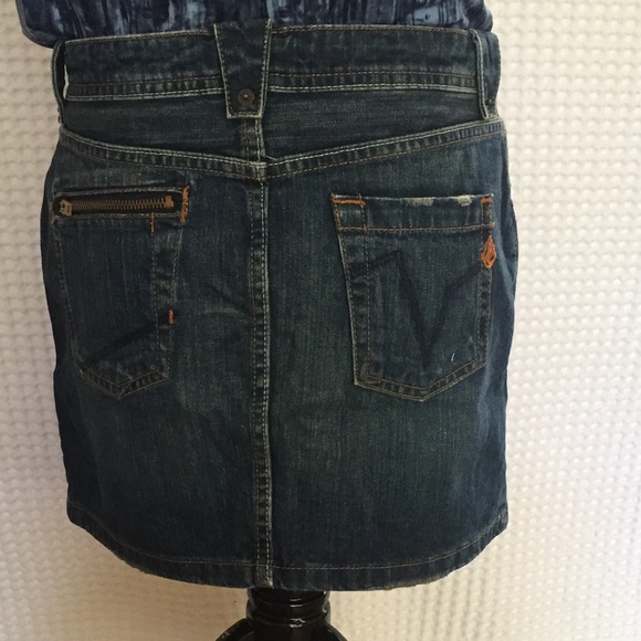 VOLCOM lady/junior jeans shorts - Picture 2 of 8